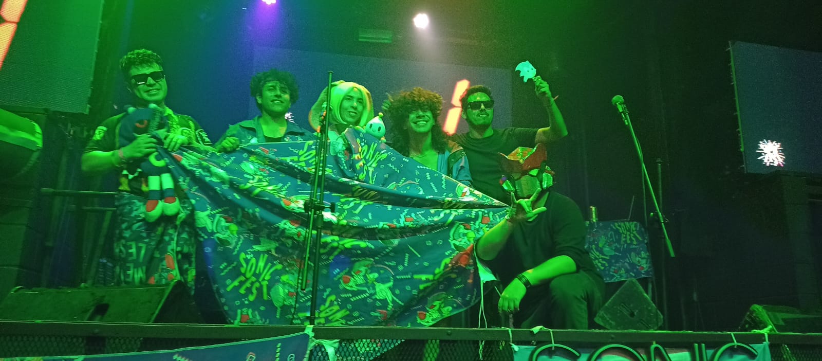 Invitados especiales en el escenario