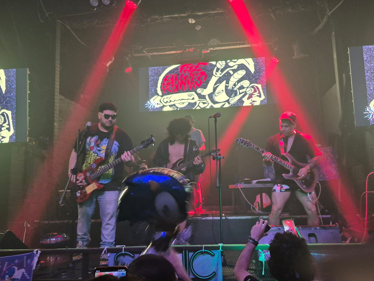 Show en vivo de The Badniks en Sonic Fest