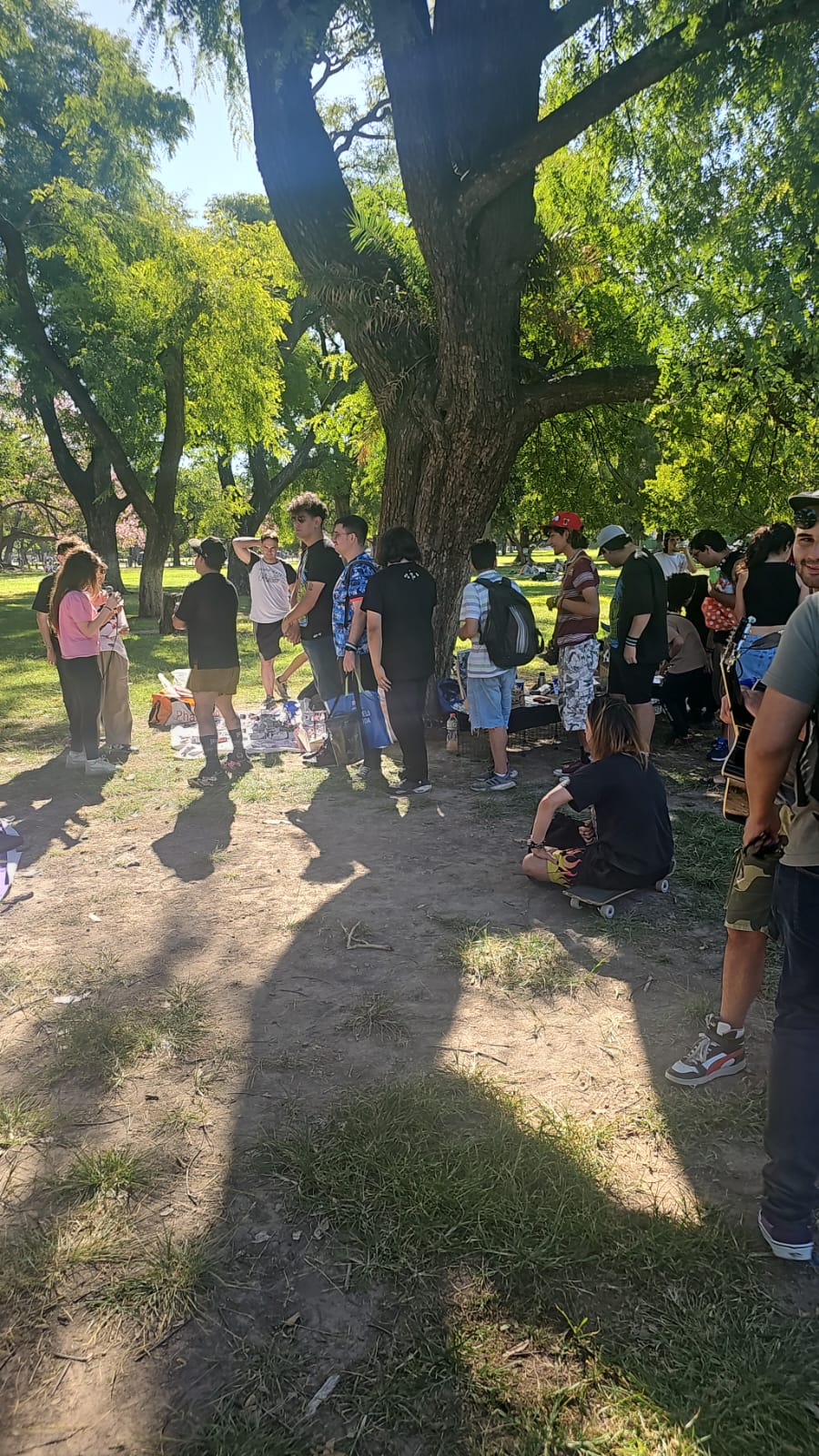 Fans de Sonic Argentina luciendo cosplays creativos en el Planetario